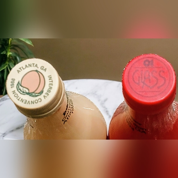 Set of 8 NSDA Convention Commemorative Bottles - Picture 14 of 15